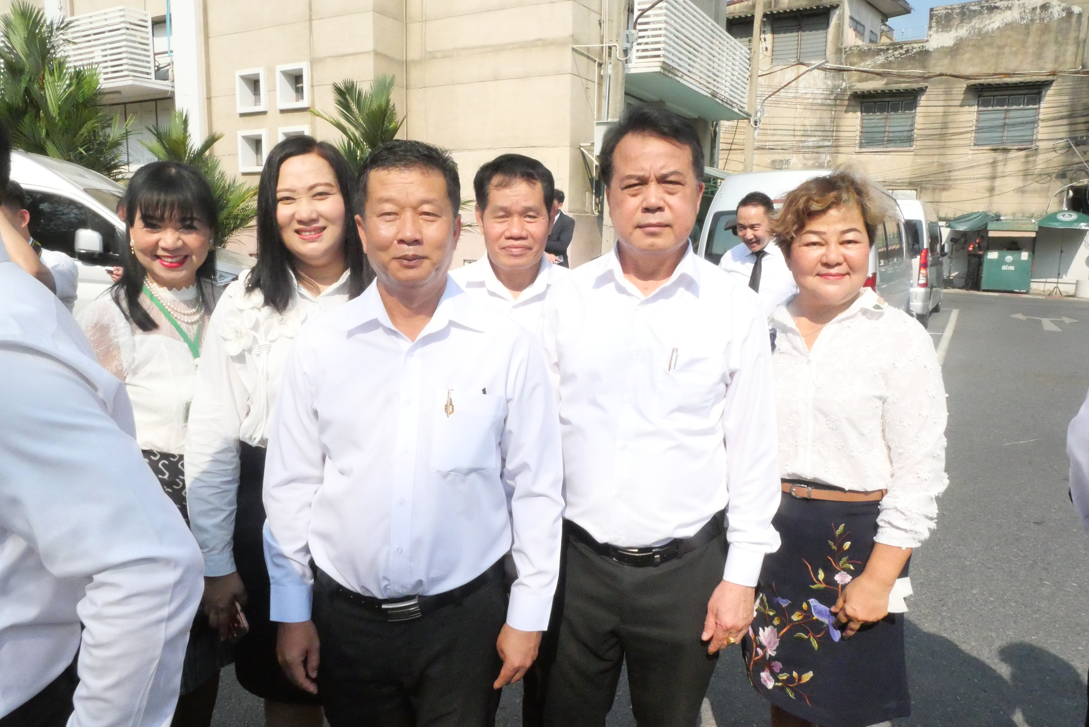 title - คณะผู้บริหาร ส.ป.ก. ร่วมพิธีสักการะสิ่งศักดิ์สิทธิ์ประจำกระทรวงเกษตรและสหกรณ์ ในโอกาสเข้ารับตำแหน่งของรัฐมนตรีว่าการกระทรวงเกษตรและสหกรณ์ และรัฐมนตรีช่วยว่าการกระทรวงเกษตรและสหกรณ์ 